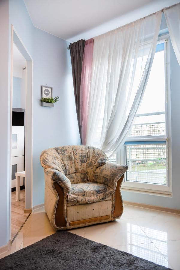 Wola Pleasure Place Apartment Warsawa Bagian luar foto