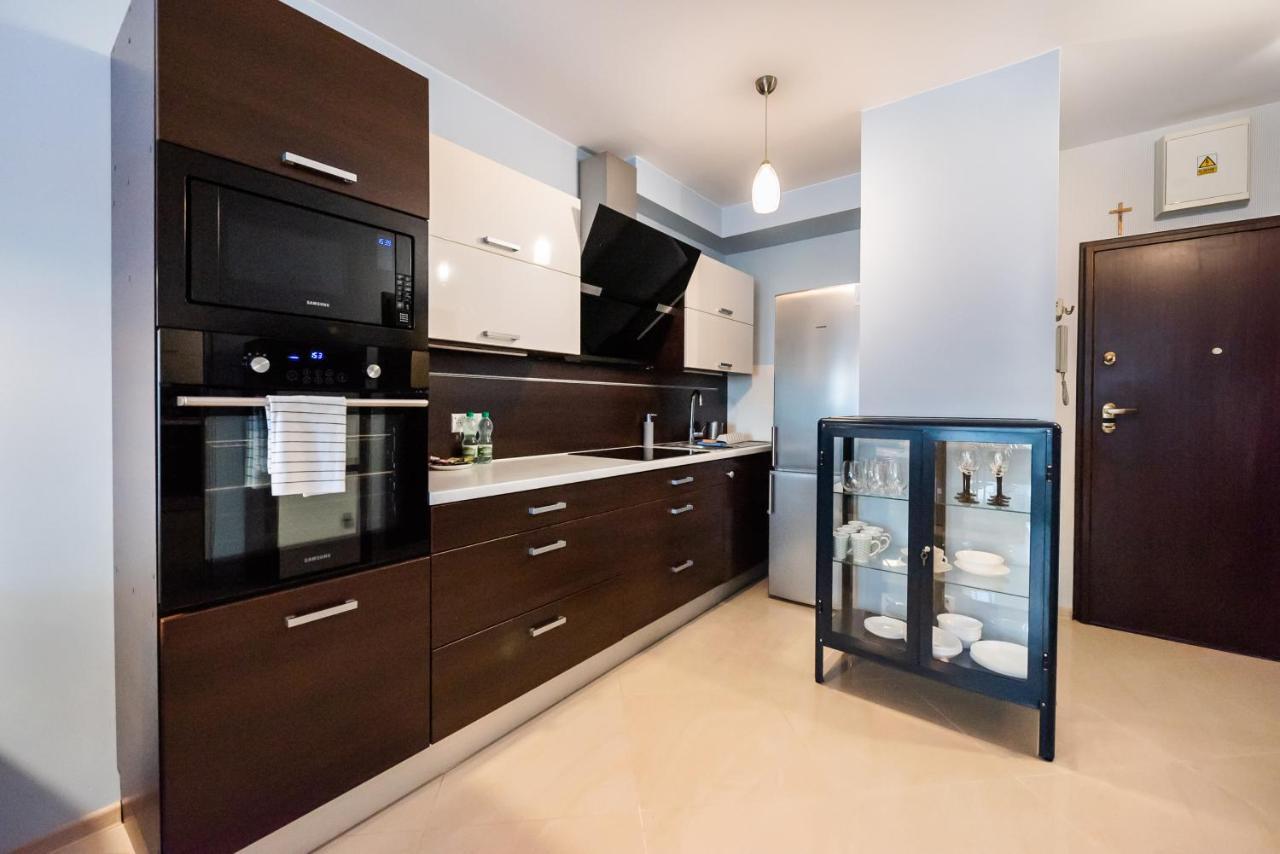 Wola Pleasure Place Apartment Warsawa Bagian luar foto