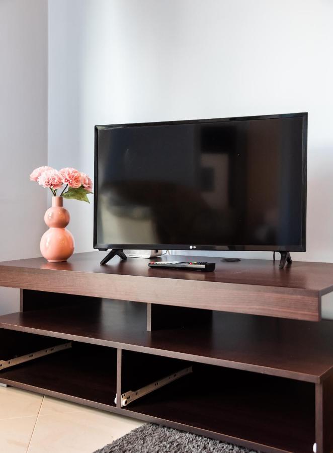 Wola Pleasure Place Apartment Warsawa Bagian luar foto
